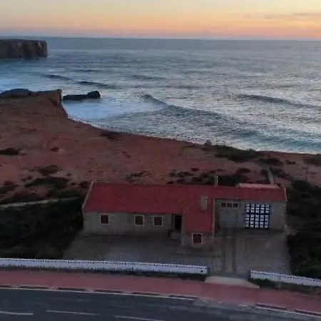 ゲストハウス Casa Dos Rebolinhos